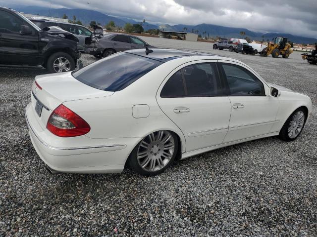 WDBUF72XX8B251853 - 2008 MERCEDES-BENZ E 550 WHITE photo 3