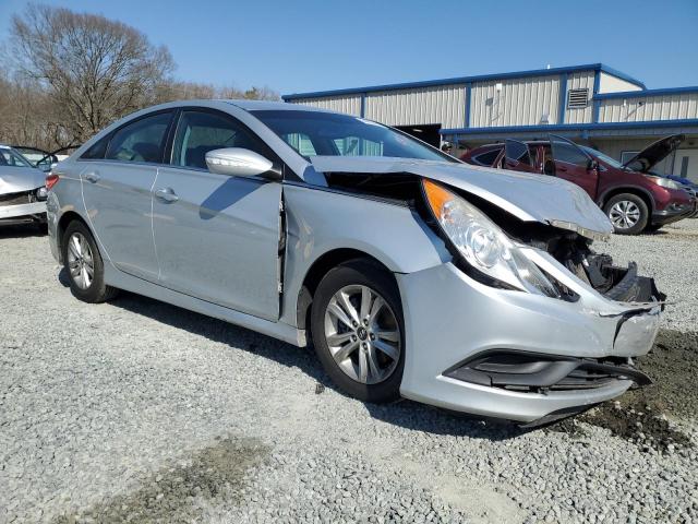 5NPEB4AC7EH854221 - 2014 HYUNDAI SONATA GLS SILVER photo 4