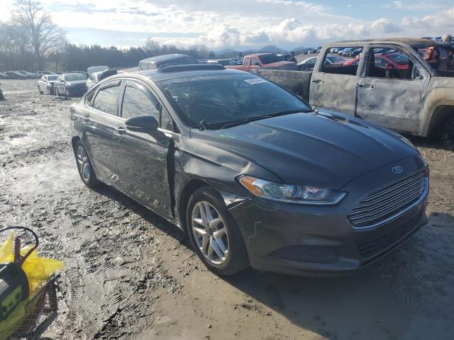 3FA6P0H72GR103833 - 2016 FORD FUSION SE GRAY photo 4