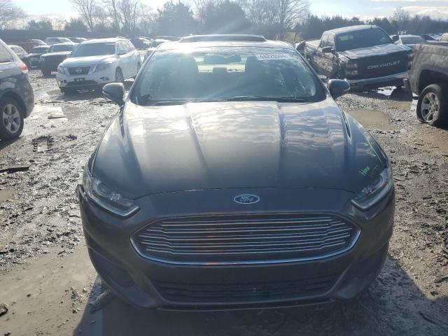 3FA6P0H72GR103833 - 2016 FORD FUSION SE GRAY photo 5