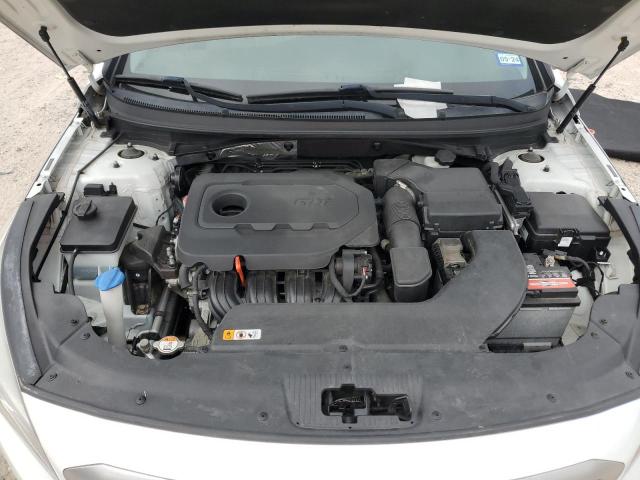 5NPE24AF4FH006115 - 2015 HYUNDAI SONATA SE WHITE photo 11