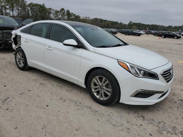 5NPE24AF4FH006115 - 2015 HYUNDAI SONATA SE WHITE photo 4