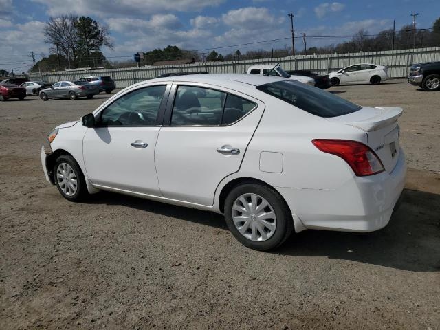 3N1CN7AP5JL883796 - 2018 NISSAN VERSA S WHITE photo 2