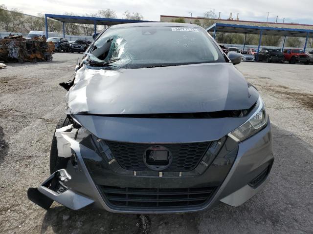 3N1CN8EV0LL860766 - 2020 NISSAN VERSA SV GRAY photo 5