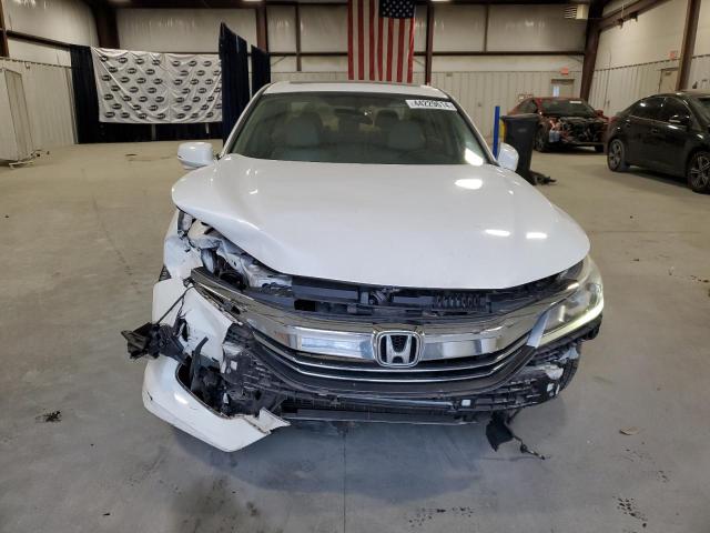 1HGCR3F83GA006754 - 2016 HONDA ACCORD EXL WHITE photo 5