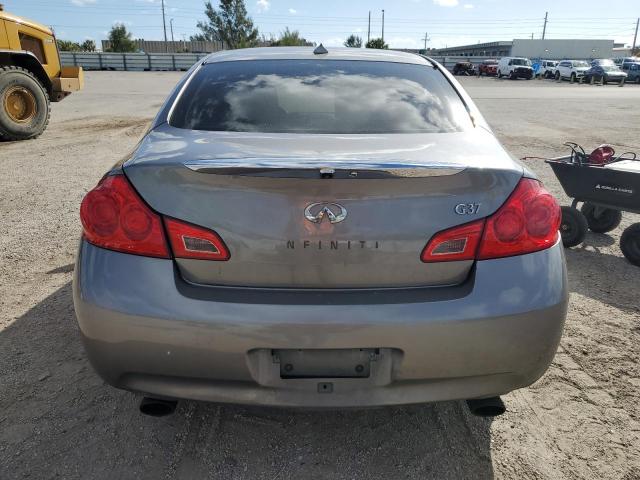 JNKCV61E19M308942 - 2009 INFINITI G37 BASE GRAY photo 6