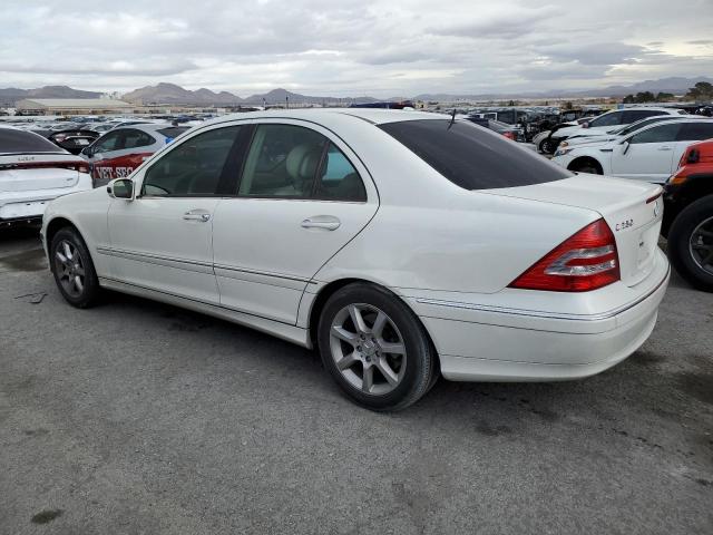 WDBRF54H97F881323 - 2007 MERCEDES-BENZ C 280 WHITE photo 2