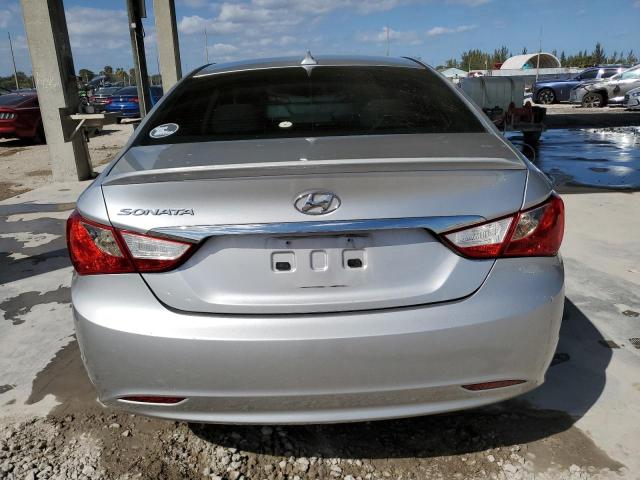 5NPEB4AC0DH555149 - 2013 HYUNDAI SONATA GLS SILVER photo 6