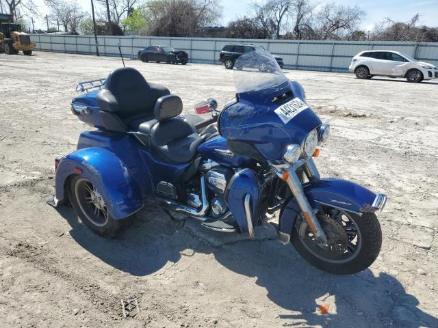 1HD1MAD13HB853993 - 2017 HARLEY-DAVIDSON FLHTCUTG TRI GLIDE ULTRA BLUE photo 1