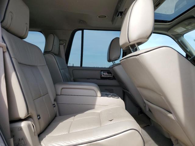 5LMFU27559EJ01443 - 2009 LINCOLN NAVIGATOR WHITE photo 11