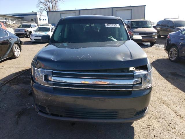 2FMGK5B80KBA27558 - 2019 FORD FLEX SE GRAY photo 5