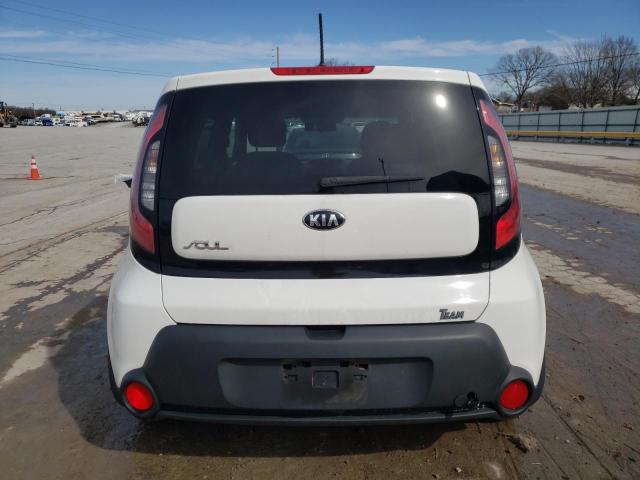 KNDJN2A20G7368309 - 2016 KIA SOUL WHITE photo 6