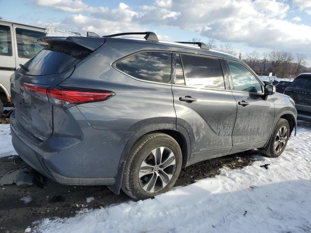 5TDGZRBH4LS004551 - 2020 TOYOTA HIGHLANDER XLE GRAY photo 3