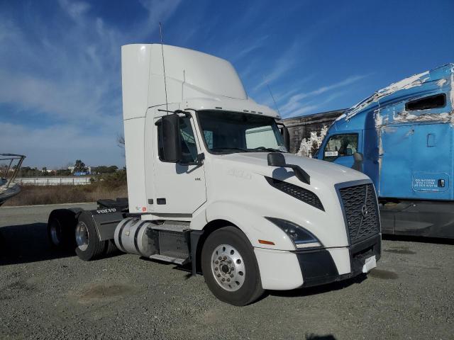 2019 VOLVO VNL VNL, null