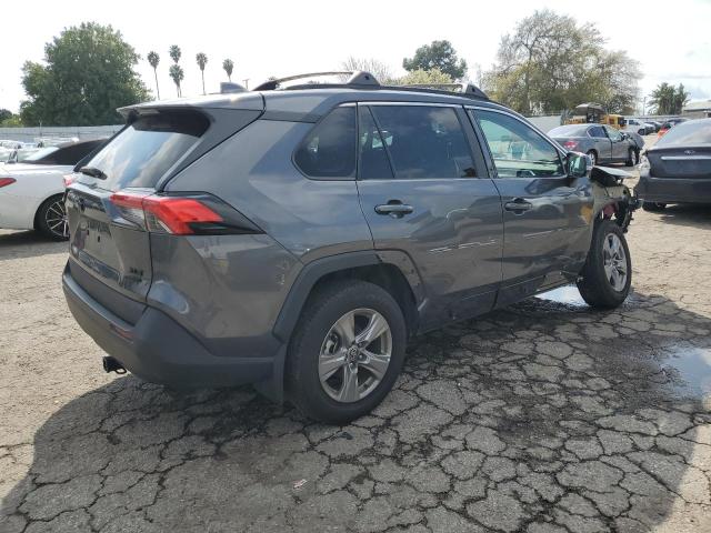 2T3P1RFV2NC267292 - 2022 TOYOTA RAV4 XLE GRAY photo 3