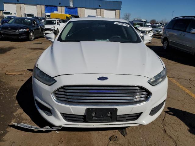 1FA6P0H77G5126026 - 2016 FORD FUSION SE WHITE photo 5