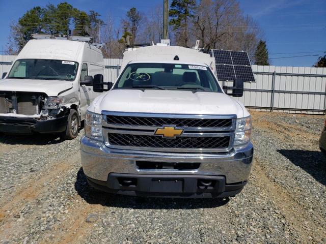 1GB3CZCGXDF238995 - 2013 CHEVROLET SILVERADO C3500 WHITE photo 5