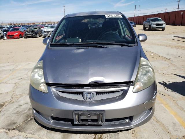 JHMGD37498S054909 - 2008 HONDA FIT GRAY photo 5