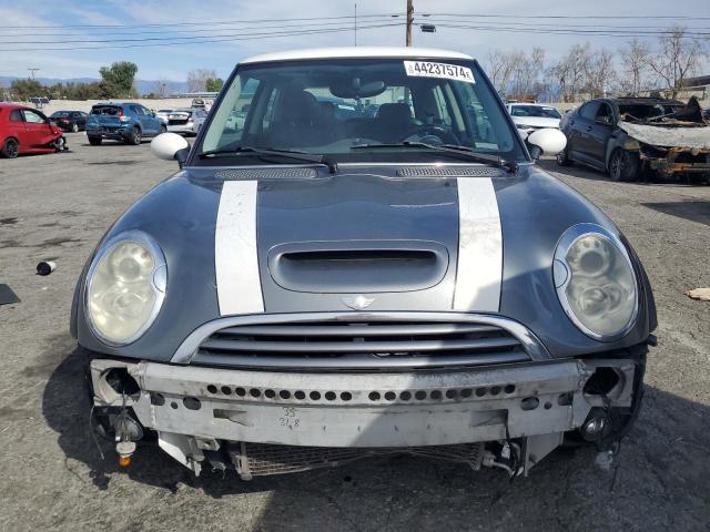 WMWRE33546TJ39053 - 2006 MINI COOPER S TWO TONE photo 5