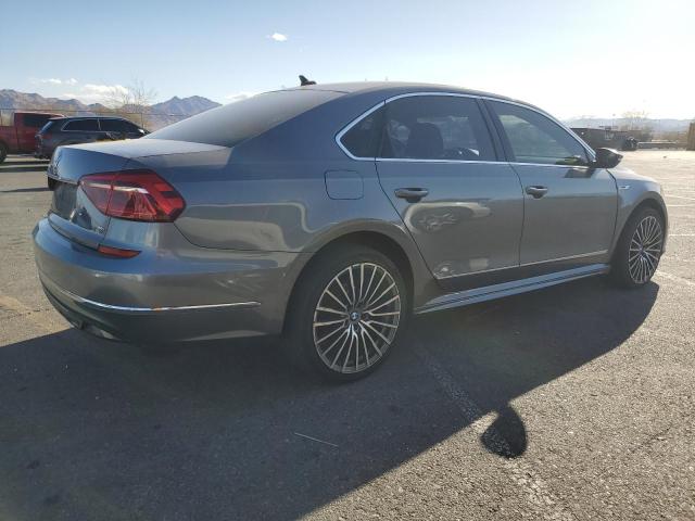 1VWDT7A38HC050629 - 2017 VOLKSWAGEN PASSAT R-LINE Արծաթագույն լուսանկար 3