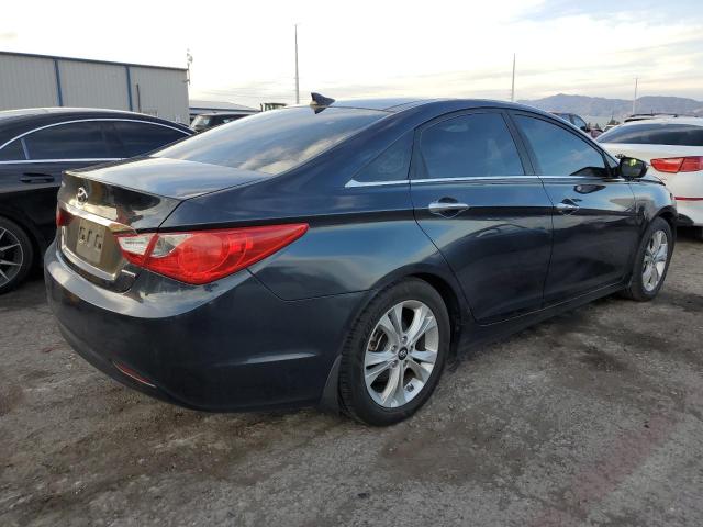 5NPEC4AC5CH361180 - 2012 HYUNDAI SONATA SE CHARCOAL photo 3