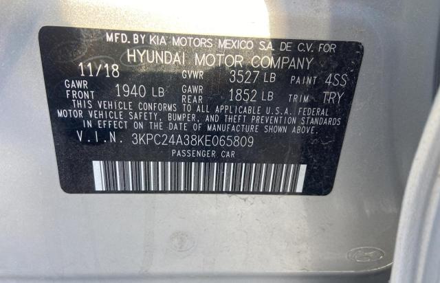 3KPC24A38KE065809 - 2019 HYUNDAI ACCENT SE SILVER photo 10