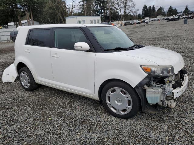 JTLKE50E091078373 - 2009 TOYOTA SCION XB WHITE photo 4