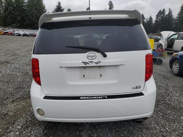 JTLKE50E091078373 - 2009 TOYOTA SCION XB WHITE photo 6