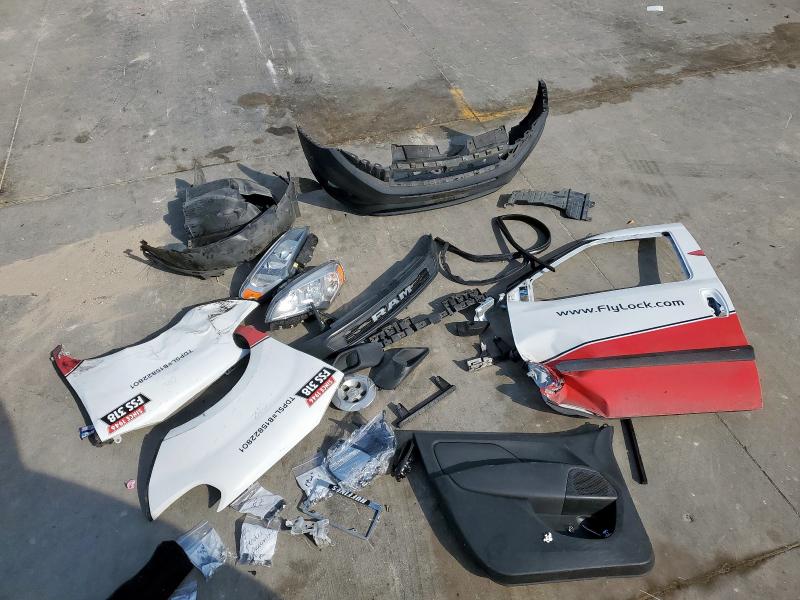 ZFBHRFABXM6T74598 - 2021 RAM PROMASTER WHITE photo 13