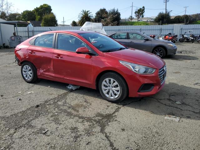 3KPC24A32KE060248 - 2019 HYUNDAI ACCENT SE RED photo 4