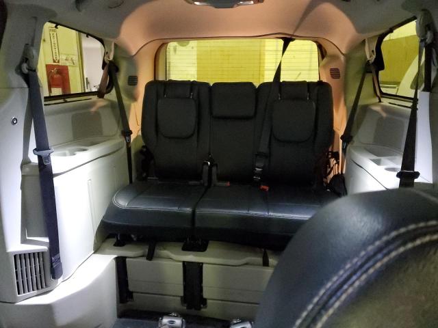 2C4RC1CG7GR304469 - 2016 CHRYSLER TOWN & COU TOURING L GRAY photo 10