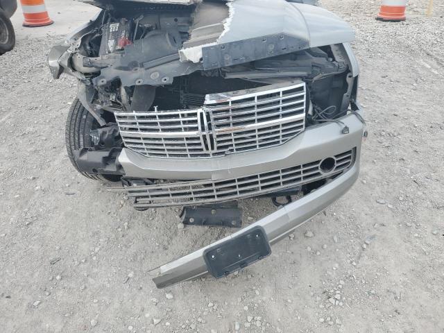 5LMFU27518LJ16645 - 2008 LINCOLN NAVIGATOR SILVER photo 11