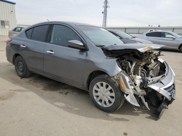 3N1CN7AP6HL817672 - 2017 NISSAN VERSA S GRAY photo 4