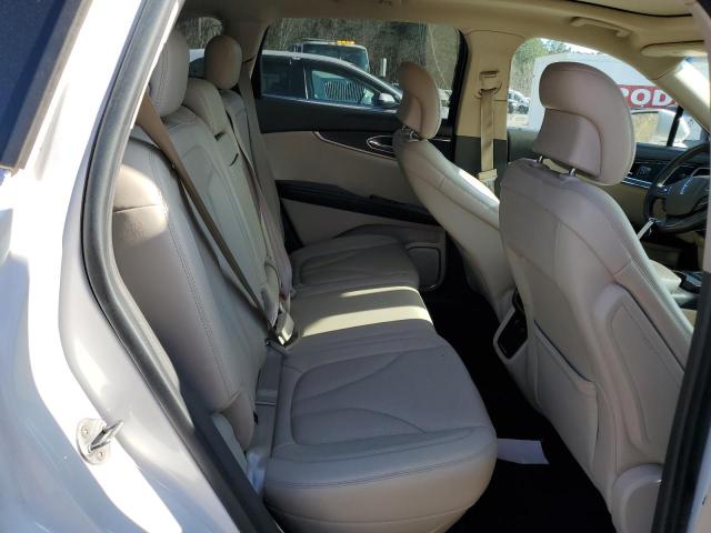 2LMPJ6LR2HBL52290 - 2017 LINCOLN MKX RESERVE WHITE photo 10