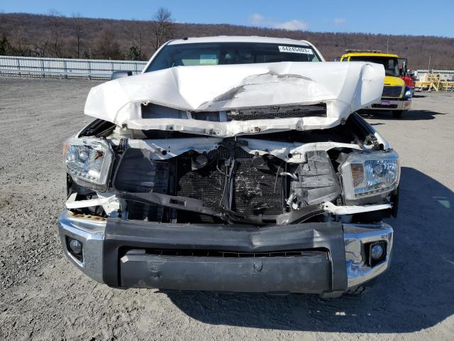 5TFUM5F12EX050447 - 2014 TOYOTA TUNDRA DOUBLE CAB SR/SR5 WHITE photo 5