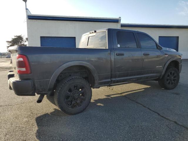 3C6UR5FJ0KG556609 - 2019 RAM 2500 LARAMIE GRAY photo 3