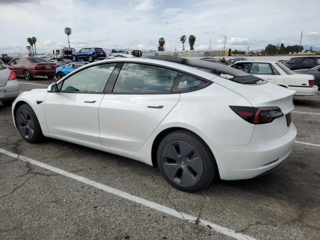 5YJ3E1EA5NF161345 - 2022 TESLA MODEL 3 WHITE photo 2