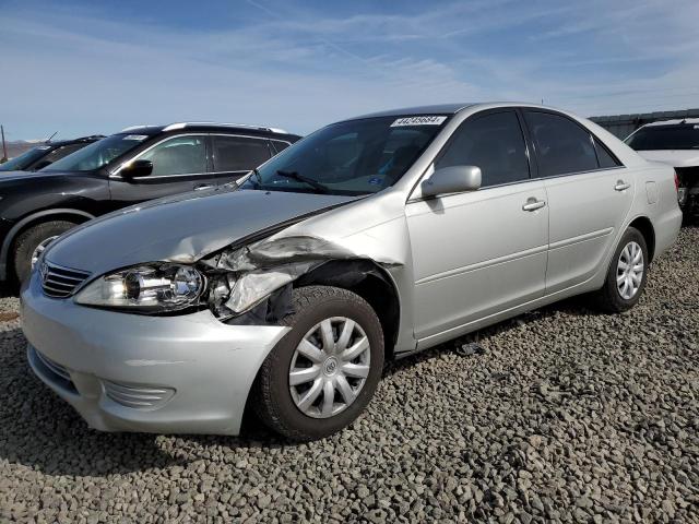 4T1BE30K35U005959 - 2005 TOYOTA CAMRY LE SILVER photo 1