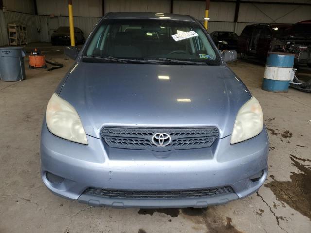 2T1KR32E45C357221 - 2005 TOYOTA MATRIX XR Srebrny zdjęcie 5