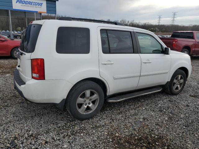 5FNYF3H53AB008132 - 2010 HONDA PILOT EXL WHITE photo 3