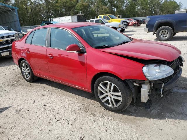 3VWJX7AJ5AM100798 - 2010 VOLKSWAGEN JETTA S RED photo 4