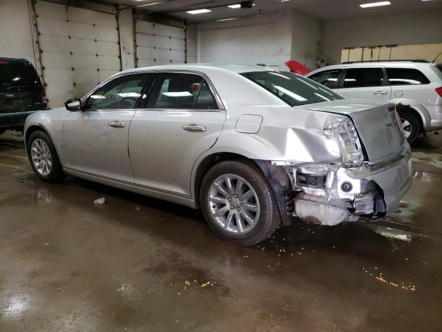 2C3CCACG2CH288613 - 2012 CHRYSLER 300 LIMITED SILVER photo 2