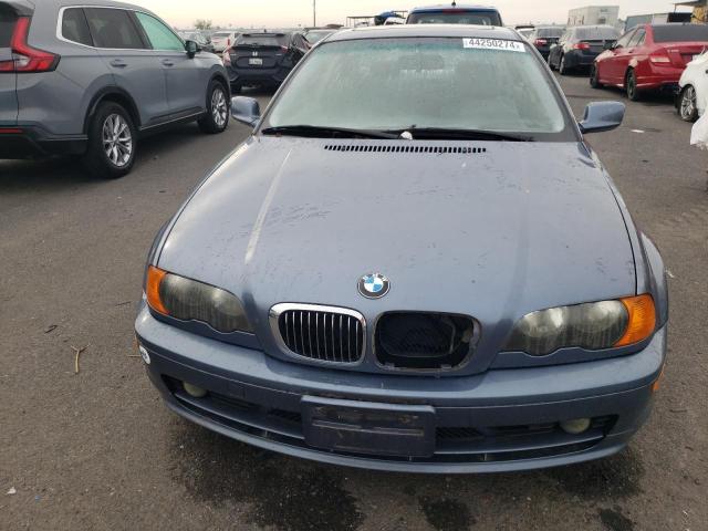 WBABN33451JW57220 - 2001 BMW 325 CI BLUE photo 5