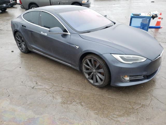 5YJSA1E2XHF226825 - 2017 TESLA MODEL S GRAY photo 4