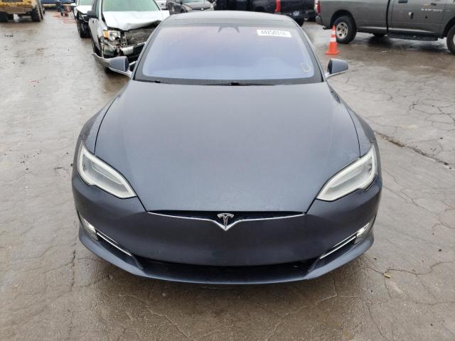 5YJSA1E2XHF226825 - 2017 TESLA MODEL S GRAY photo 5