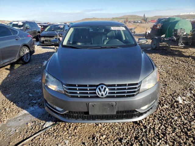 1VWCN7A33DC037996 - 2013 VOLKSWAGEN PASSAT SEL GRAY photo 5