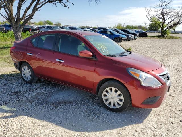 3N1CN7AP0JL835798 - 2018 NISSAN VERSA S RED photo 4