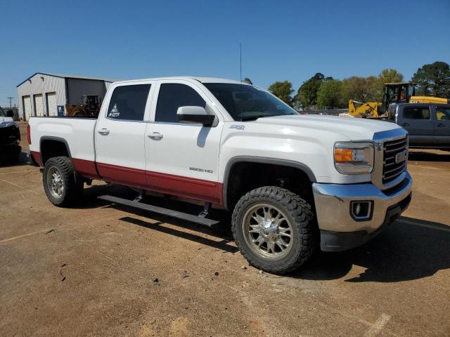 1GT12YEGXFF576686 - 2015 GMC SIERRA K2500 SLE WHITE photo 4