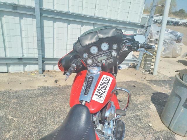 1HD1KB417AB613105 - 2010 HARLEY-DAVIDSON FLHX RED photo 5