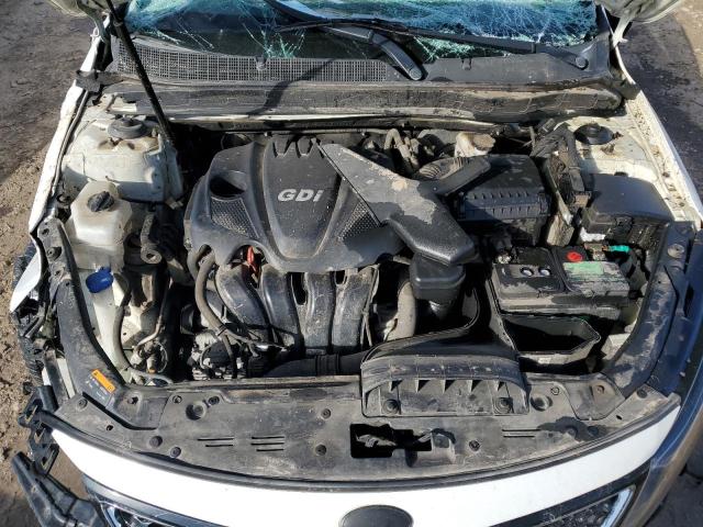 KNAGM4A78F5642075 - 2015 KIA OPTIMA LX WHITE photo 11